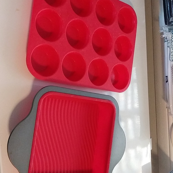Silicone bakewear - Picture 1 of 3